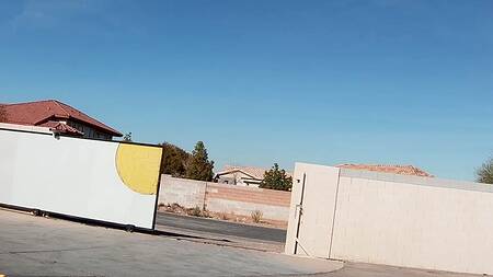 Преступницы в отеле ебутся в жопы с заложником