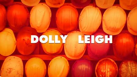 Лизать жопу красивой начальнице приходится в прямом смысла слова