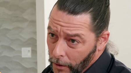 Красотка соблазняет адвоката, чтобы тот побольше отсудил у бывшего