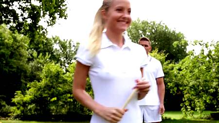 Крикет и жаркий секс, чтобы расслабиться