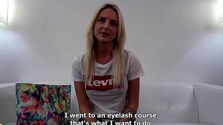 Первый секс на кастинге доводит блондинку до оргазма