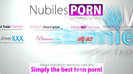 Мужик не знает, что трахает подругу девушки