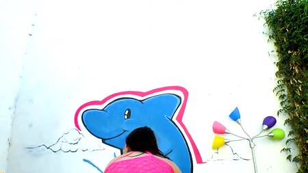 Засовывает язык в жопу чтобы развести телку на жесткий анал