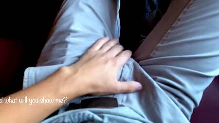 Пацан пялит в поезде рыжеволосую сучку с большой задницей