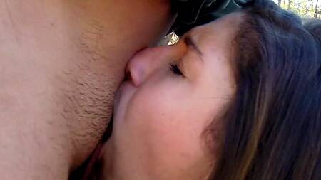 Пограничник оприходовал на улице незаконную эмигрантку