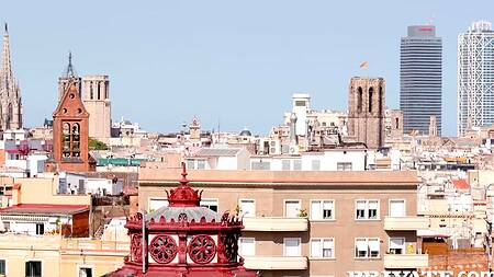 Рыжая модель хочет пробиться, поэтому дает в попку