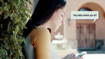 Телка с завистью подсматривает за сексом подруги