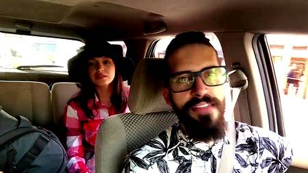 Телека в шляпе страстно трахается после прогулки