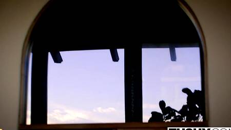 Красотка наконец решается на двойное проникновение