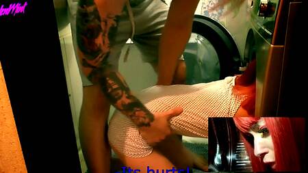 Русский пацан воспользовался пиздой сестры застрявшей в стиралке