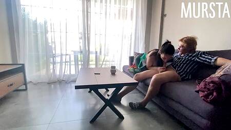 Блондин запикапил на пляже безотказную в постели русскую девку