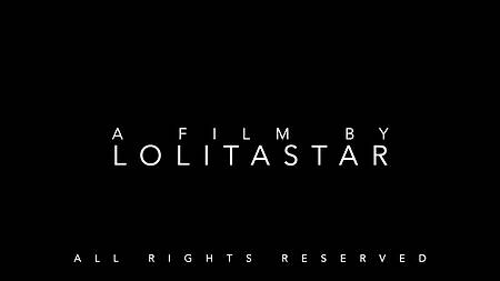 Неугомонный любовник растягивает влагалище молодой девке