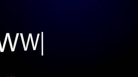 Брюнетка делает минет в позе 69 и наслаждается сексом