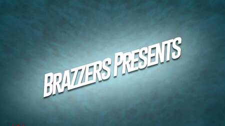 Телка после йоги помогает другу расслабиться, трахаясь с ним