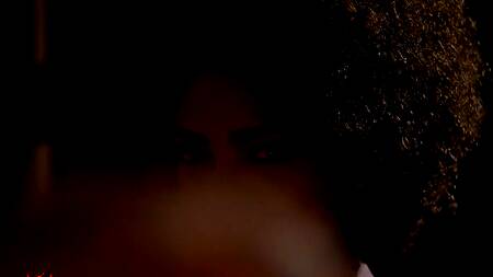 Режиссер фильма после съемок трахает красивую актрису