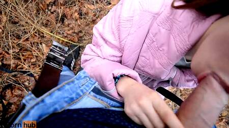 Русская шлюха предложила незнакомцу перепихнутся в парке