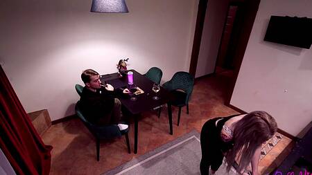 Полизал писю стройной блондинке и нежно трахнул в узенький анал