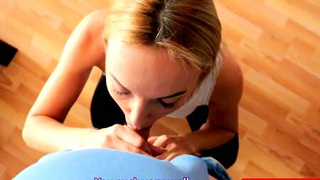 Оральный секс от первого лица с обворожительной зрелой женщиной