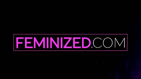 Две госпожи в латексе жарят во все щели привлекательного транса