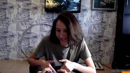 Наполнил рот спермой глубоко отсасывающей грудастой подруге