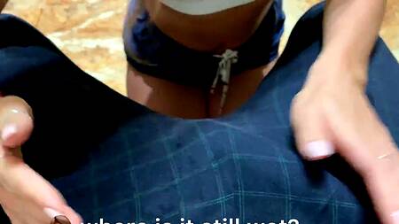 Телка большой задницей изменяет бойфренду с его русским другом