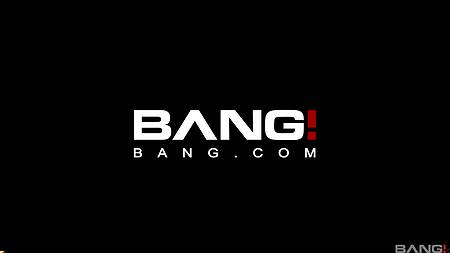 Девушка после шопинга и пляжа соглашается на секс