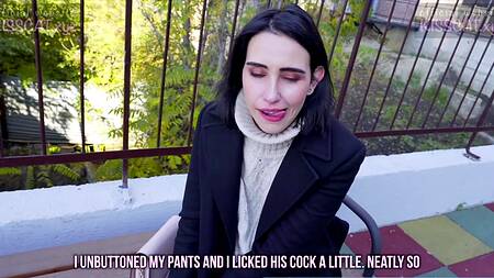 Русская нимфа отдалась в жопу парню на улице в подворотне