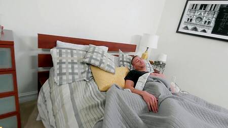 Красотка доказывает, что она умеет трахаться