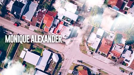 Шикарная милфа сосет лучше всех и ебется в задницу