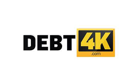 Коллектор оприходовал за долги рыжую девку с классными сиськами