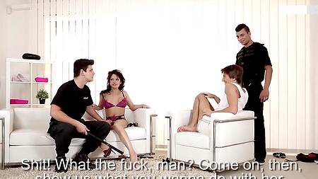 Ганг банг с трансом завершился смачными камшотами ему в ротик