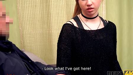 Коллектор жестко выебал за долги русскую молодую девушку