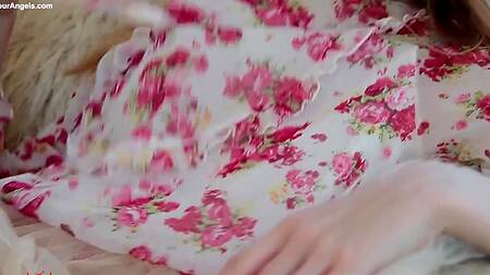 Лучшее эротическое видео с худенькой девушкой на улице