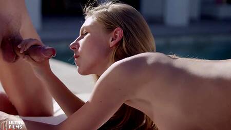 Русский парень присунул в анал стройной подруге Krystal Boyd