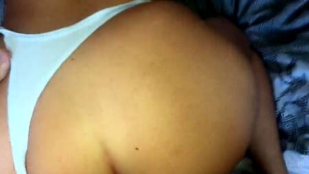 Жопастая нимфа громко стонет на хую русского самца