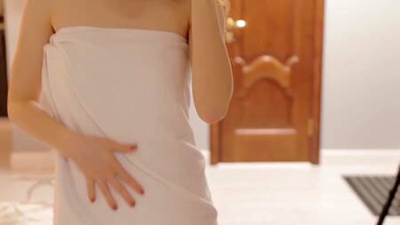 Красотка громок стонет от нежного куннилингуса опытного любовника