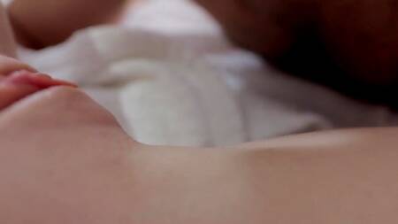 Красотка громок стонет от нежного куннилингуса опытного любовника