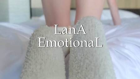 Красивый оральный секс в позе 69 с любвеобильной блондинкой