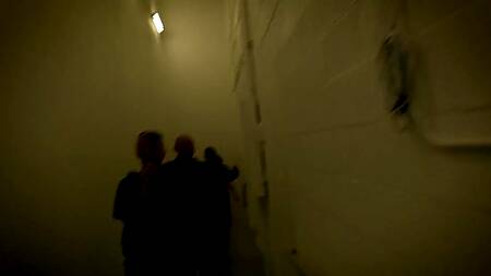 Чернокожий преступник пялит жопастых сучек в полицейской форме