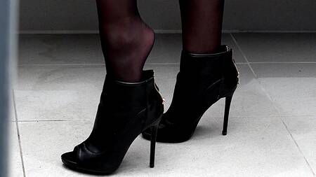 Улетное видео очаровательной порно актрисой Amirah Adara