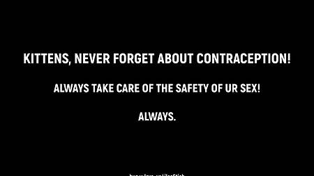 Русский пацан кончил на лицо и сиськи девушке с красивой попой