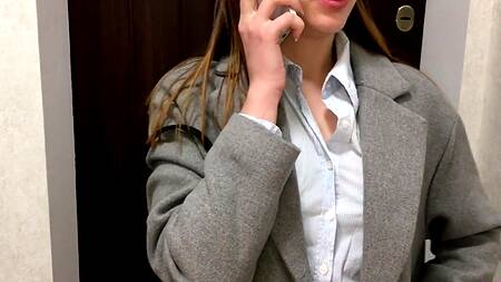 Русская телка отдалась доставщику пиццы с большим членом