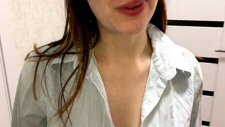 Русская телка отдалась доставщику пиццы с большим членом