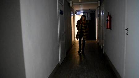 Начальник оприходовал на работе секретаршу с большой жопой