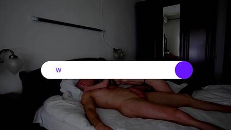 Худенькая Mia Bandini делает анилингус мускулистому лысому кобелю