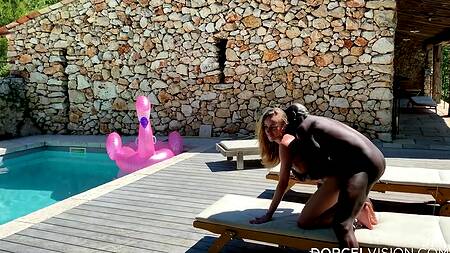 Фильм: Хорошая жена  (2020)