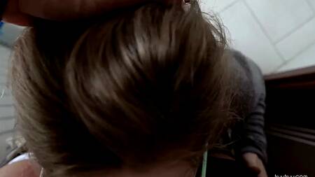 Порно нарезка с фанатками больших камшотов после изнурительной ебли