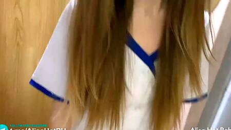 Русский паря заплатил за секс красивой молодой медсестричке