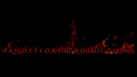 Зрелый самец отодрал молодую девицу и кончил во внутрь розовой пизды