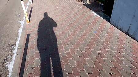 Запикапил и трахнул сзади клевую девушку с шикарной задницей